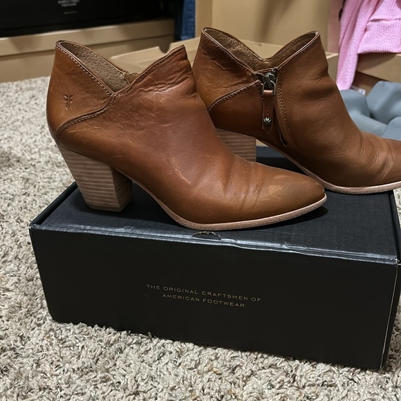 Frye Shoes - Frye Reed Shootie boots 7.5 EUC